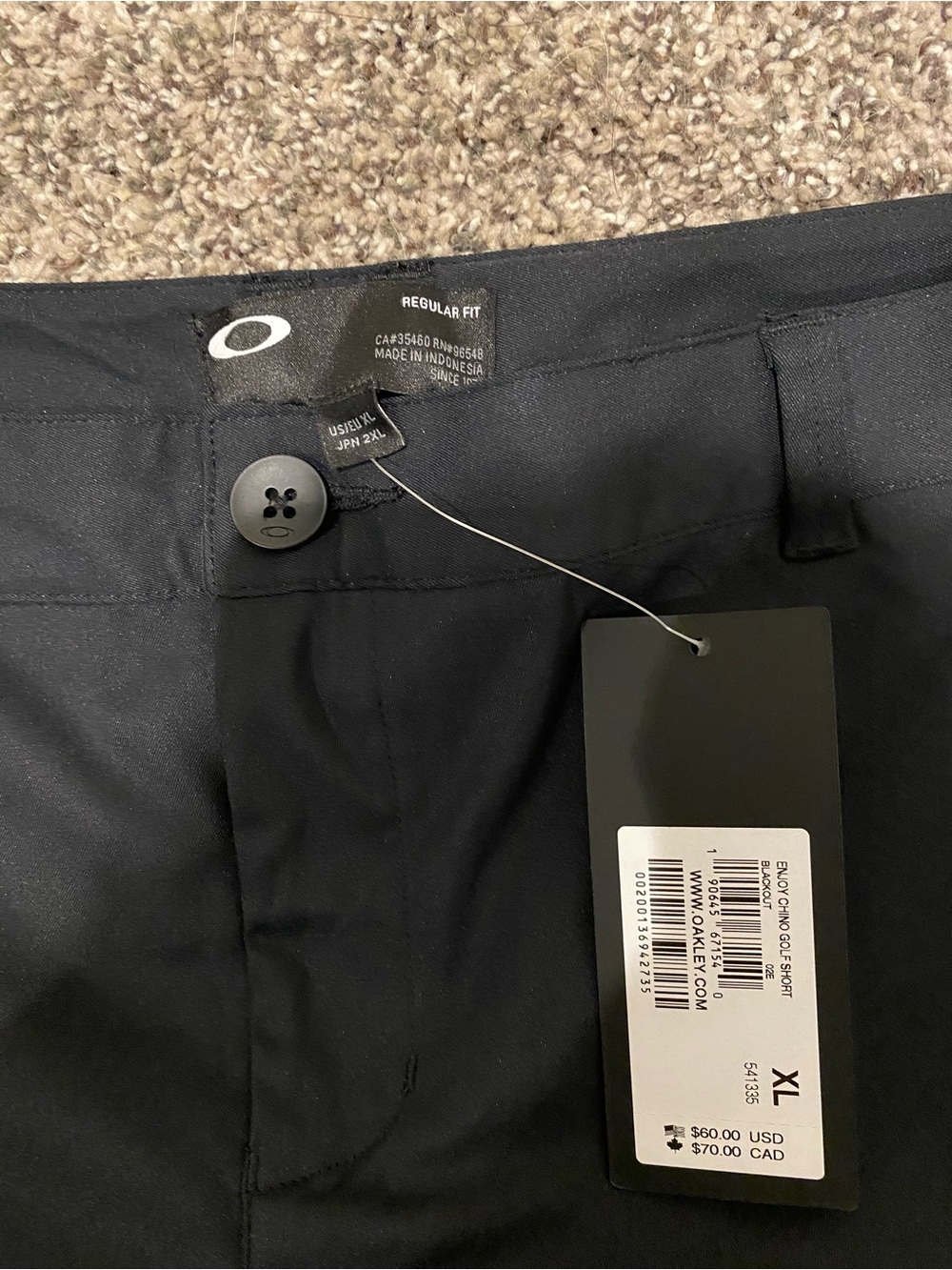 Oakley Women’s Black Regular Fit Chino Shorts XL